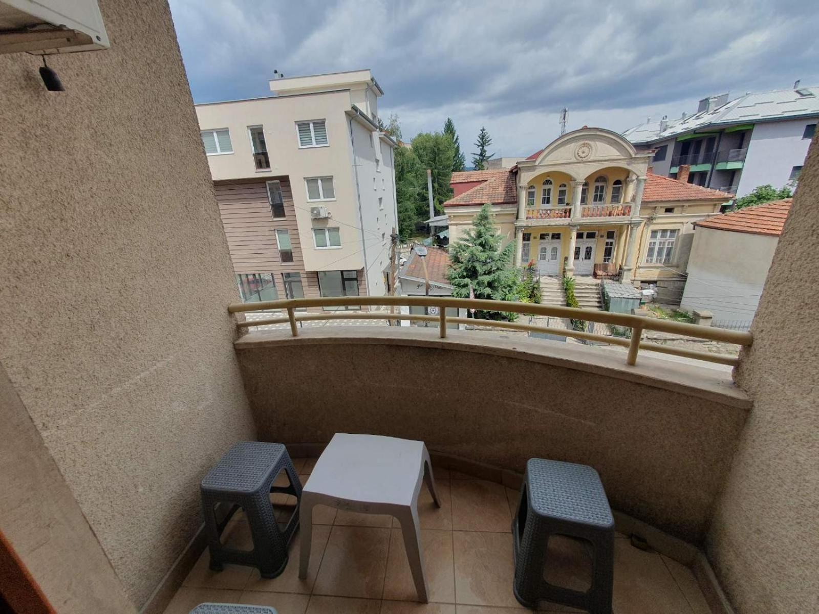 Apartman Nikolaj - Lovely 3 Room Apartment In The Center Of Ohrid Bagian luar foto